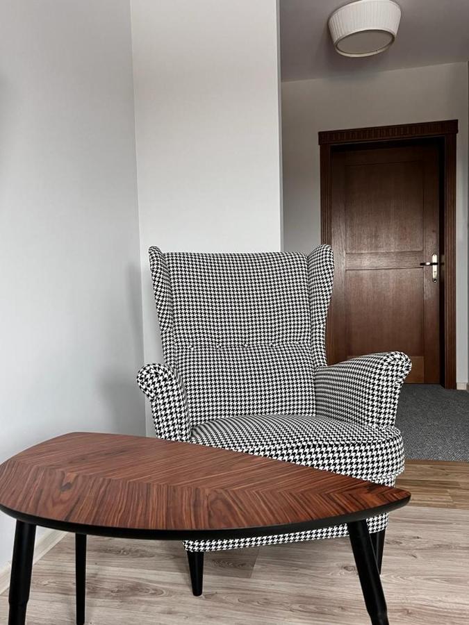 Hotel-Przystan Kikol Extérieur photo